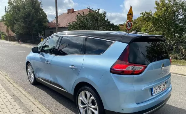 RENAULT Grand Scenic 