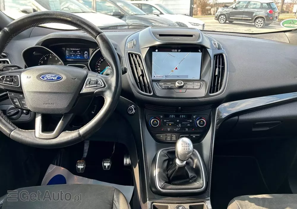 FORD Kuga 1.5 EcoBoost 2x4 ST-Line