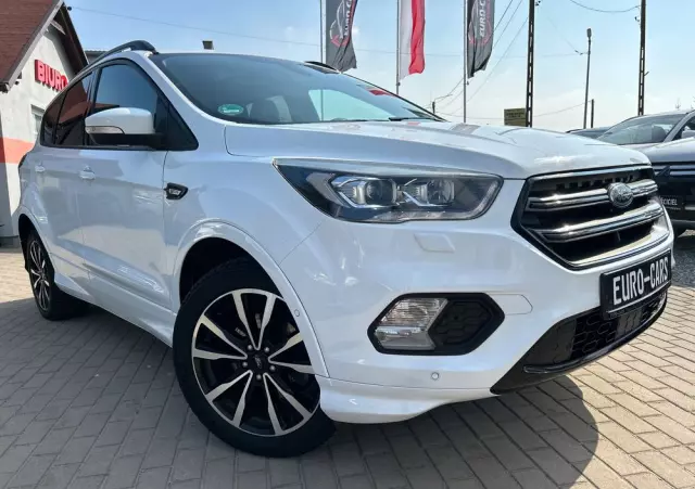 FORD Kuga 1.5 EcoBoost 2x4 ST-Line