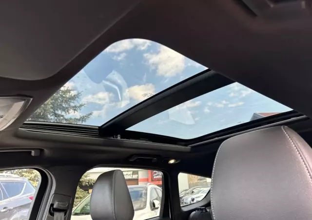 FORD Kuga 1.5 EcoBoost 2x4 ST-Line