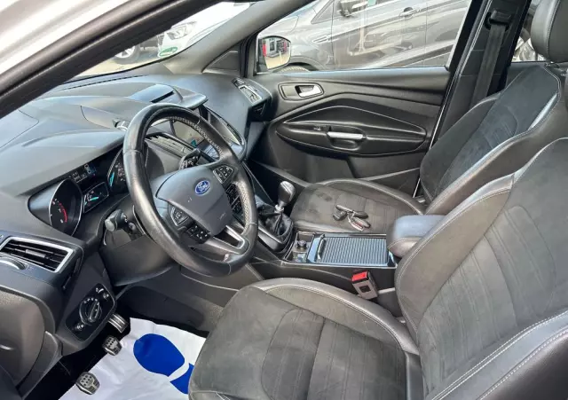 FORD Kuga 1.5 EcoBoost 2x4 ST-Line