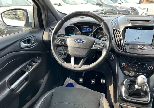 FORD Kuga 1.5 EcoBoost 2x4 ST-Line