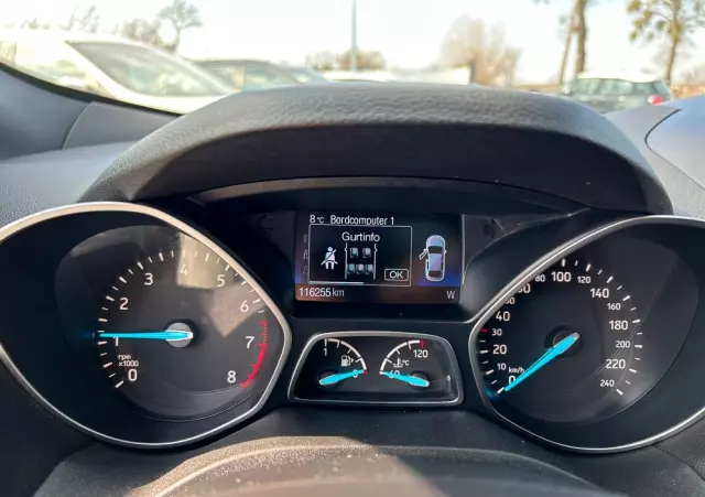 FORD Kuga 1.5 EcoBoost 2x4 ST-Line