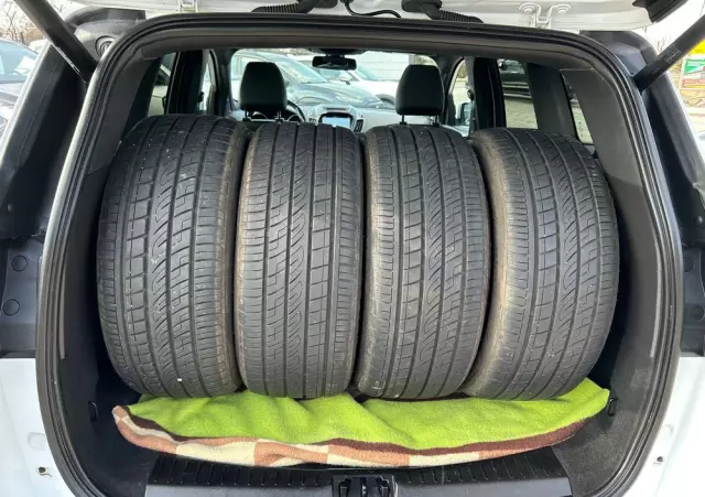 FORD Kuga 1.5 EcoBoost 2x4 ST-Line