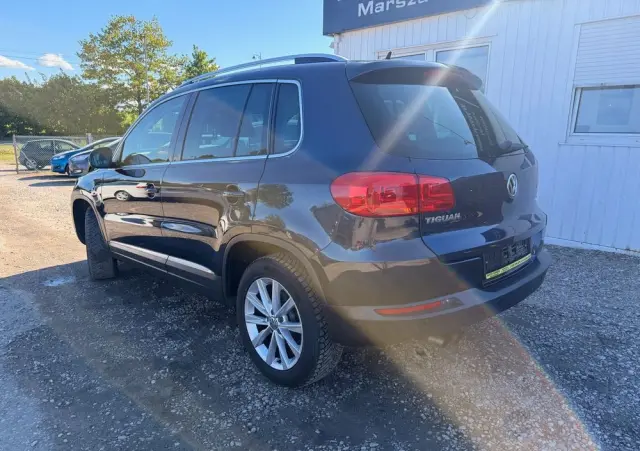 VOLKSWAGEN Tiguan 2.0 TDI DPF BlueMotion Technology CityScape