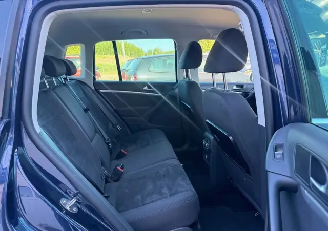 VOLKSWAGEN Tiguan 2.0 TDI DPF BlueMotion Technology CityScape