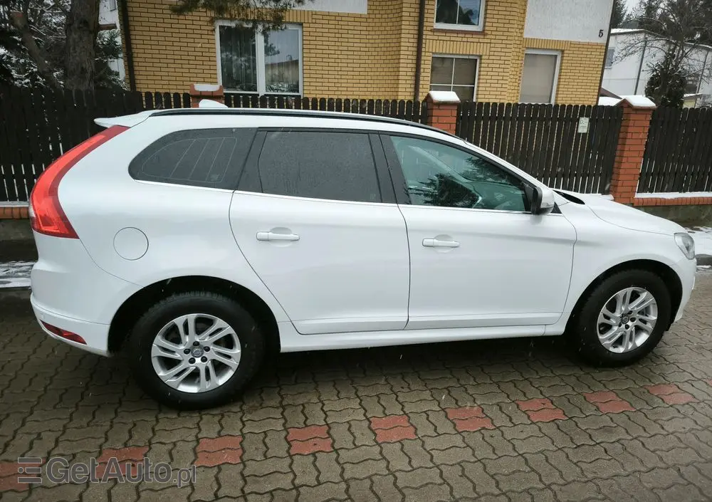 VOLVO XC 60 D4 Summum