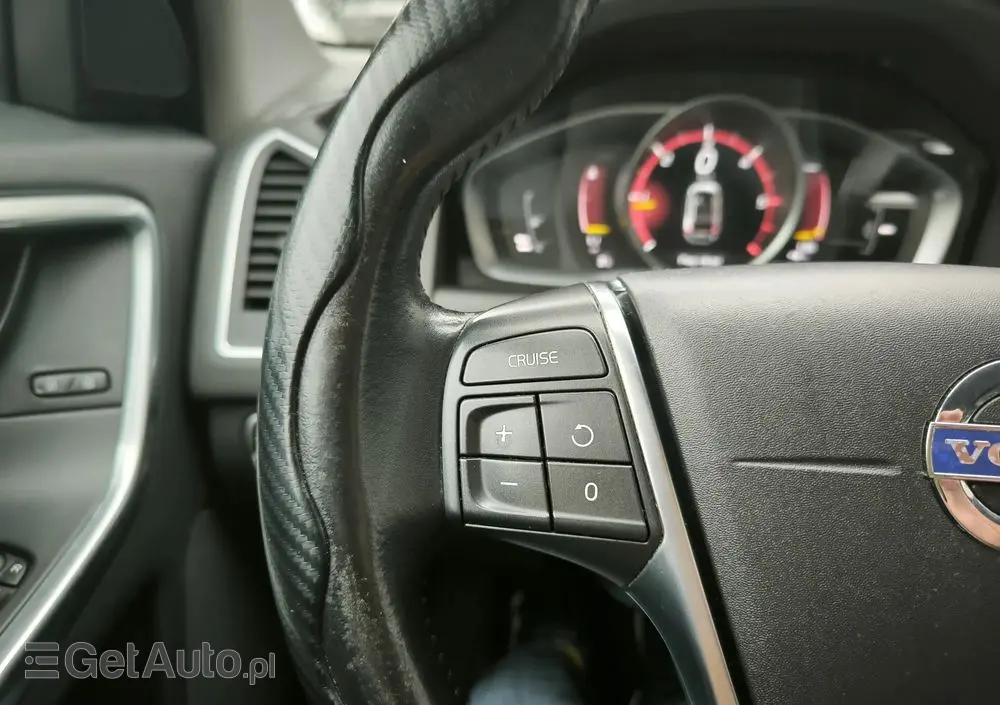 VOLVO XC 60 D4 Summum