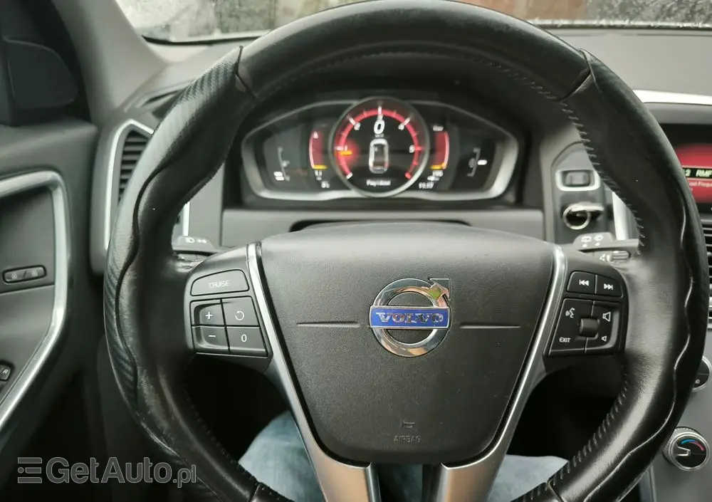 VOLVO XC 60 D4 Summum