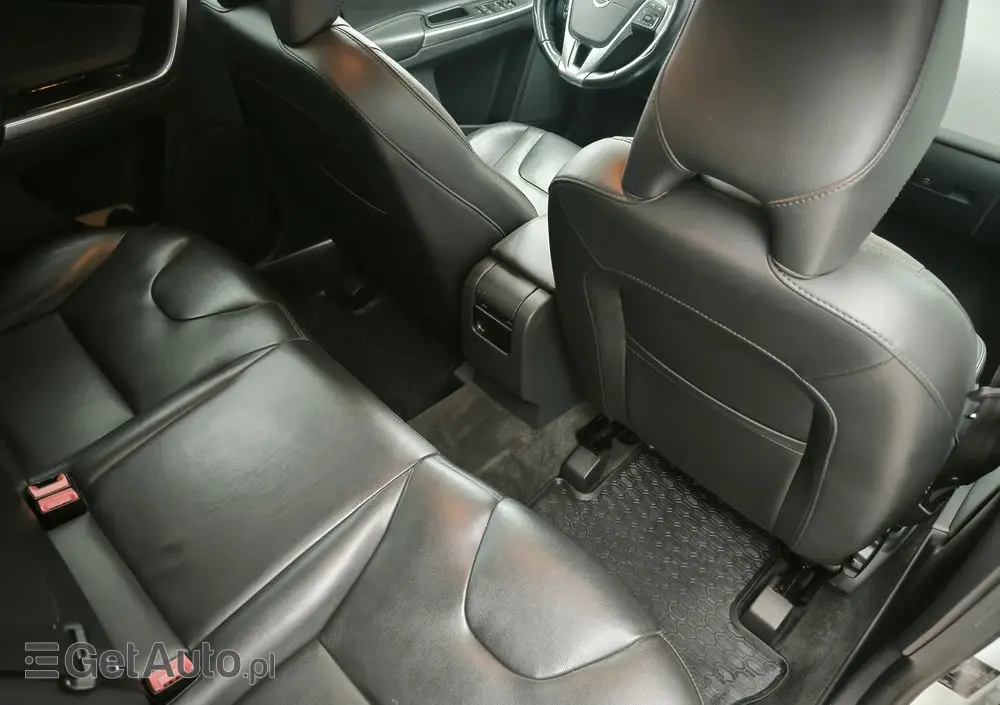 VOLVO XC 60 D4 Summum