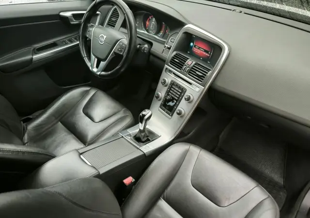 VOLVO XC 60 D4 Summum