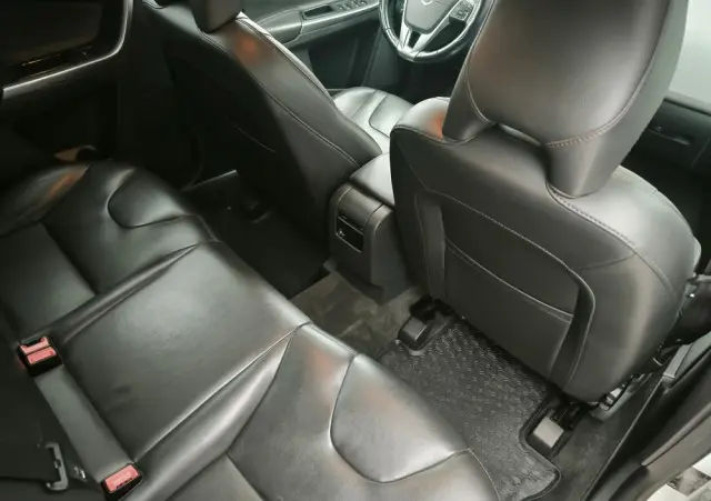 VOLVO XC 60 D4 Summum