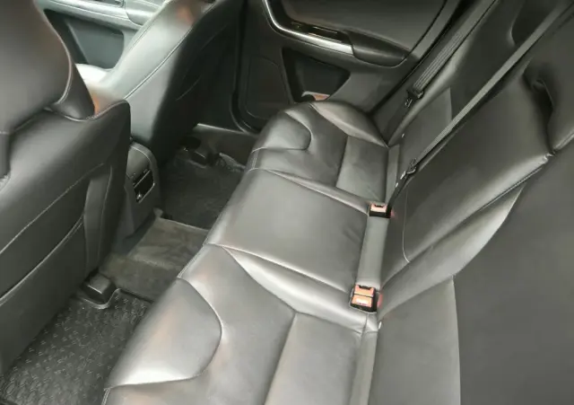 VOLVO XC 60 D4 Summum