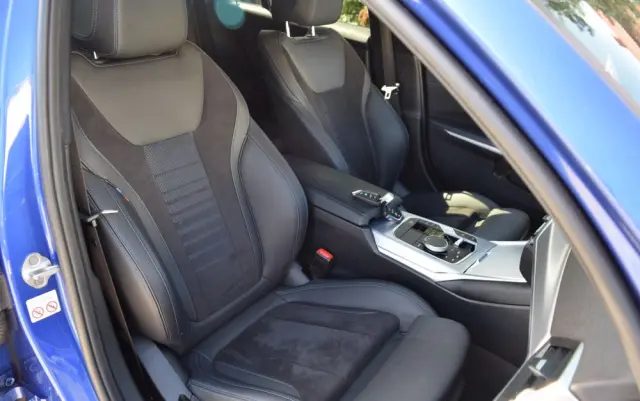 BMW Seria 3 320d xDrive M Sport Sport