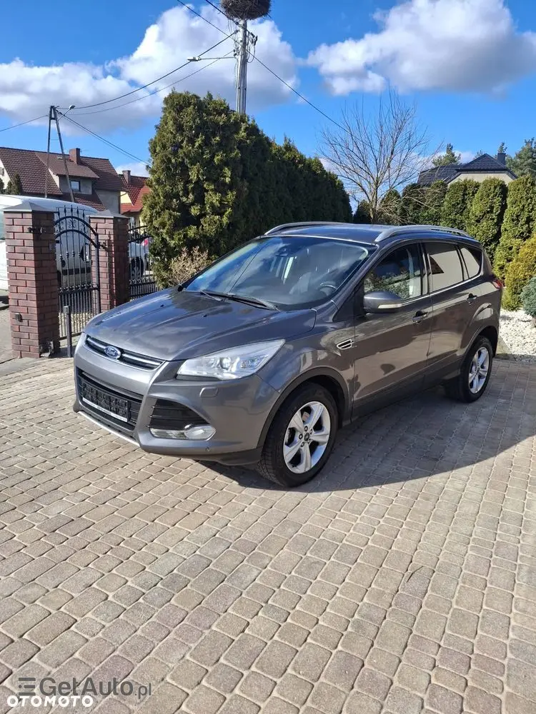 FORD Kuga 1.6 EcoBoost 2x4 Titanium