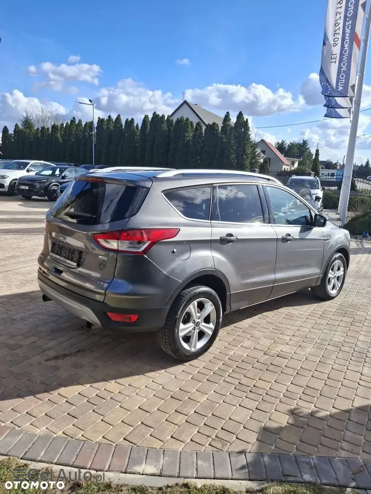 FORD Kuga 1.6 EcoBoost 2x4 Titanium