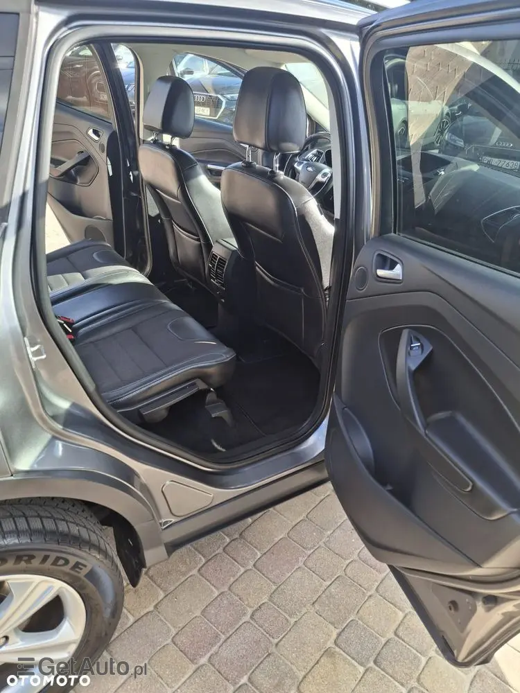 FORD Kuga 1.6 EcoBoost 2x4 Titanium