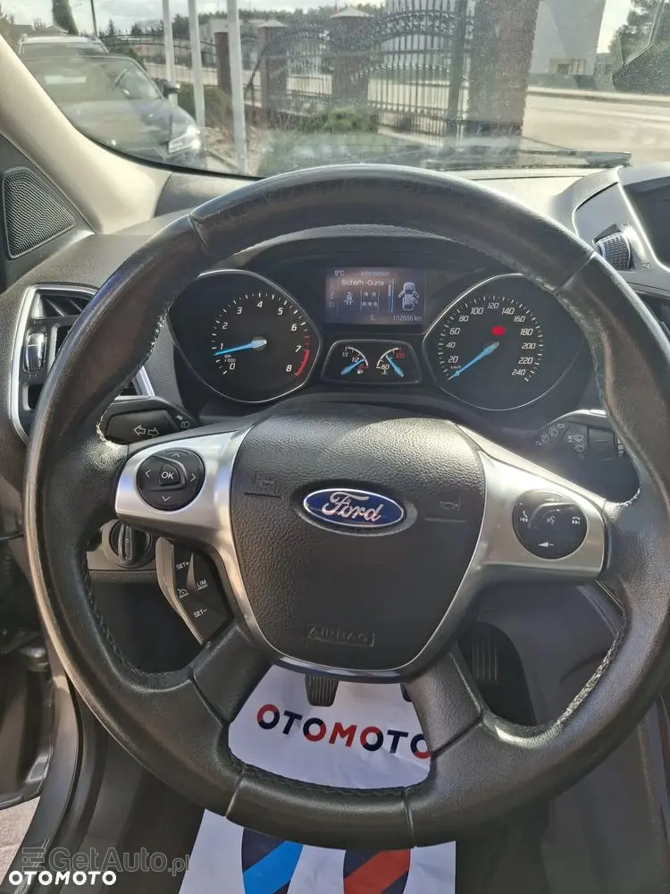 FORD Kuga 1.6 EcoBoost 2x4 Titanium