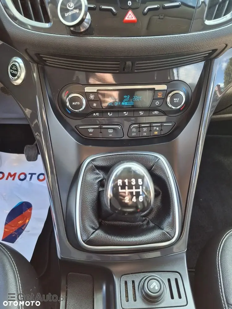 FORD Kuga 1.6 EcoBoost 2x4 Titanium