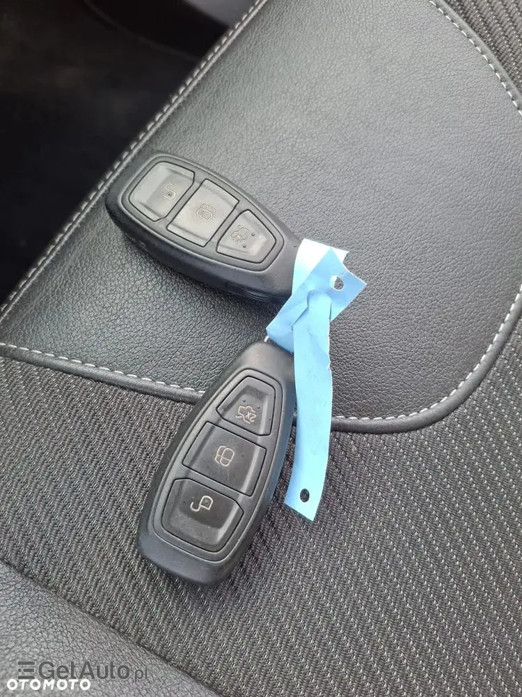 FORD Kuga 1.6 EcoBoost 2x4 Titanium