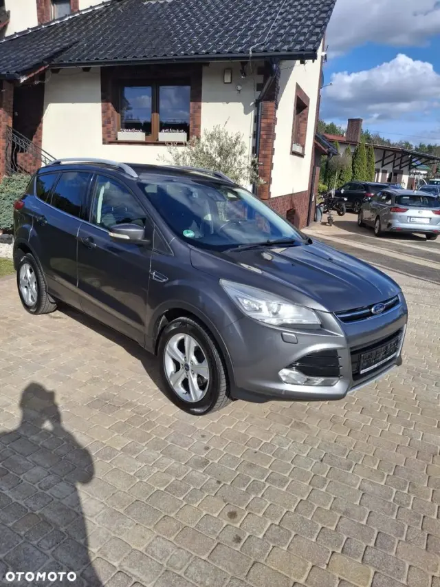 FORD Kuga 1.6 EcoBoost 2x4 Titanium