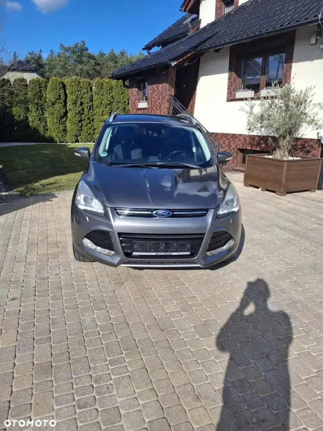 FORD Kuga 1.6 EcoBoost 2x4 Titanium