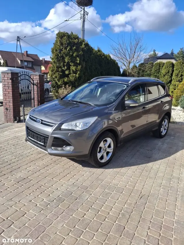 FORD Kuga 1.6 EcoBoost 2x4 Titanium