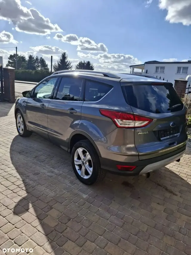 FORD Kuga 1.6 EcoBoost 2x4 Titanium