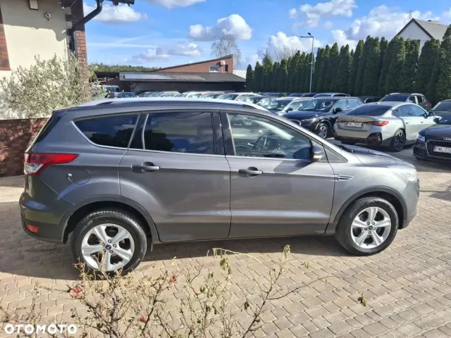 FORD Kuga 1.6 EcoBoost 2x4 Titanium