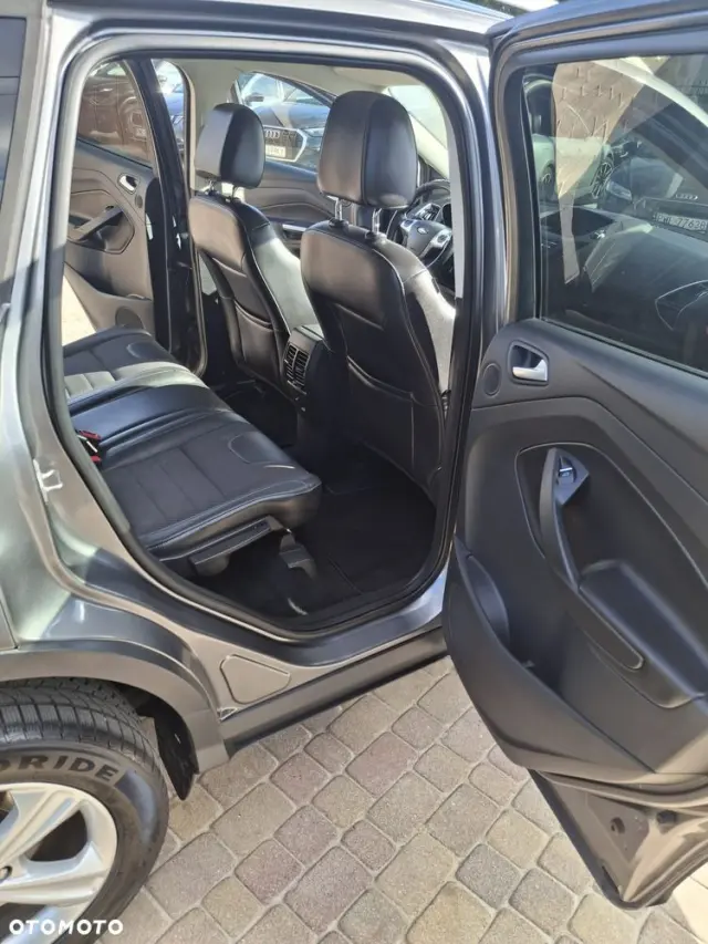 FORD Kuga 1.6 EcoBoost 2x4 Titanium
