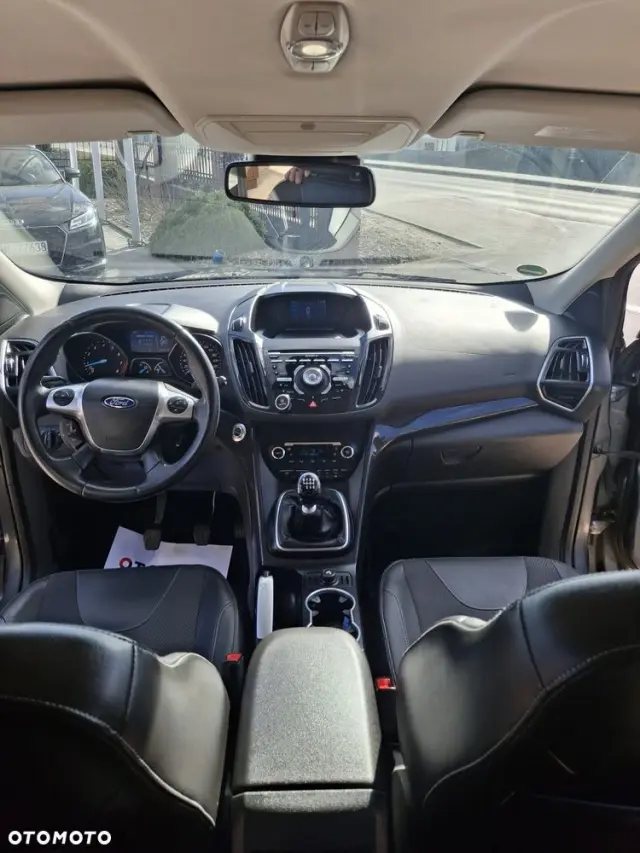 FORD Kuga 1.6 EcoBoost 2x4 Titanium