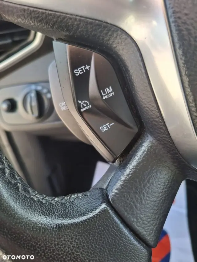 FORD Kuga 1.6 EcoBoost 2x4 Titanium