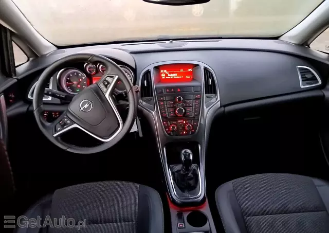 OPEL Astra 1.4 Turbo Sports Tourer