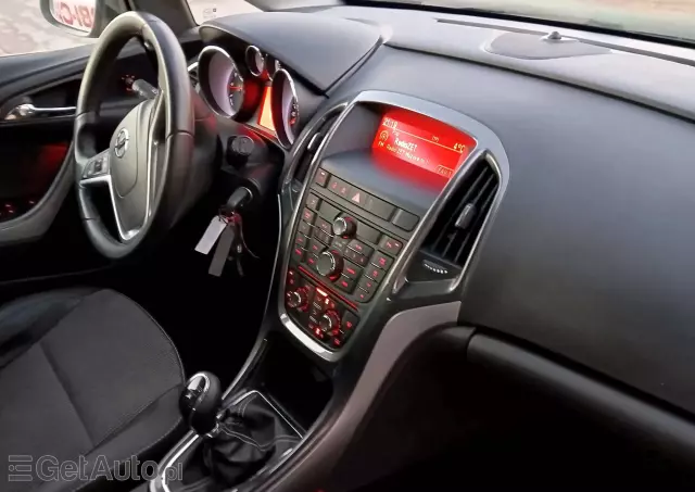 OPEL Astra 1.4 Turbo Sports Tourer