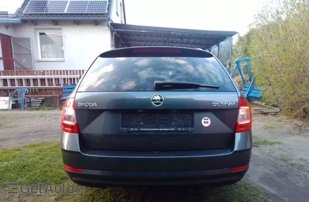 SKODA Octavia 