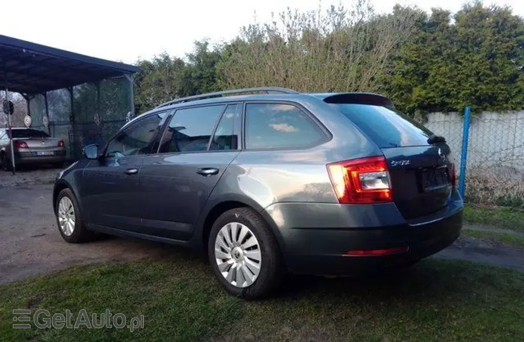SKODA Octavia 