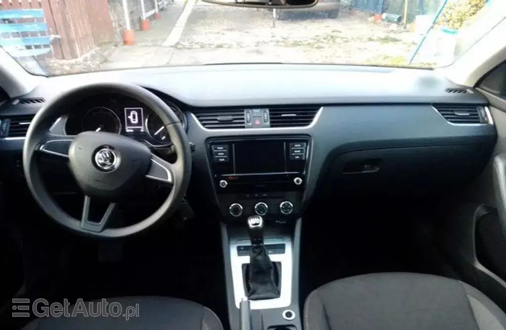 SKODA Octavia 