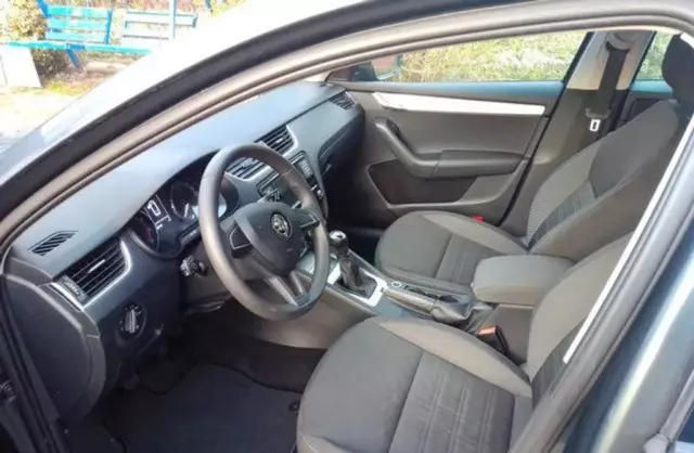 SKODA Octavia 