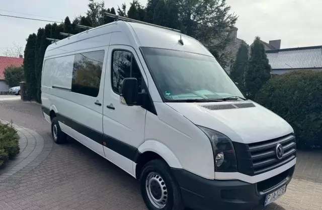 VOLKSWAGEN Crafter 