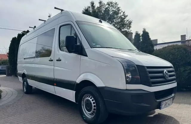 VOLKSWAGEN Crafter 