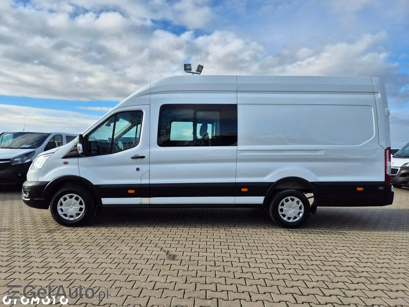 FORD Transit L4H3 Trend