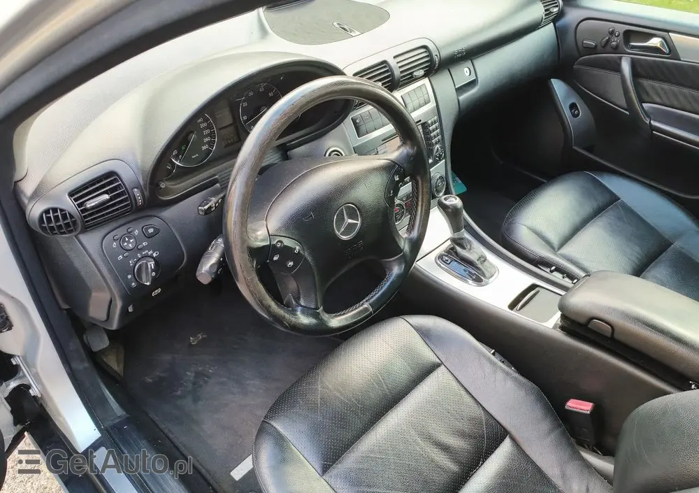 MERCEDES-BENZ Klasa C 320 4Matic Avantgarde Sport Edition