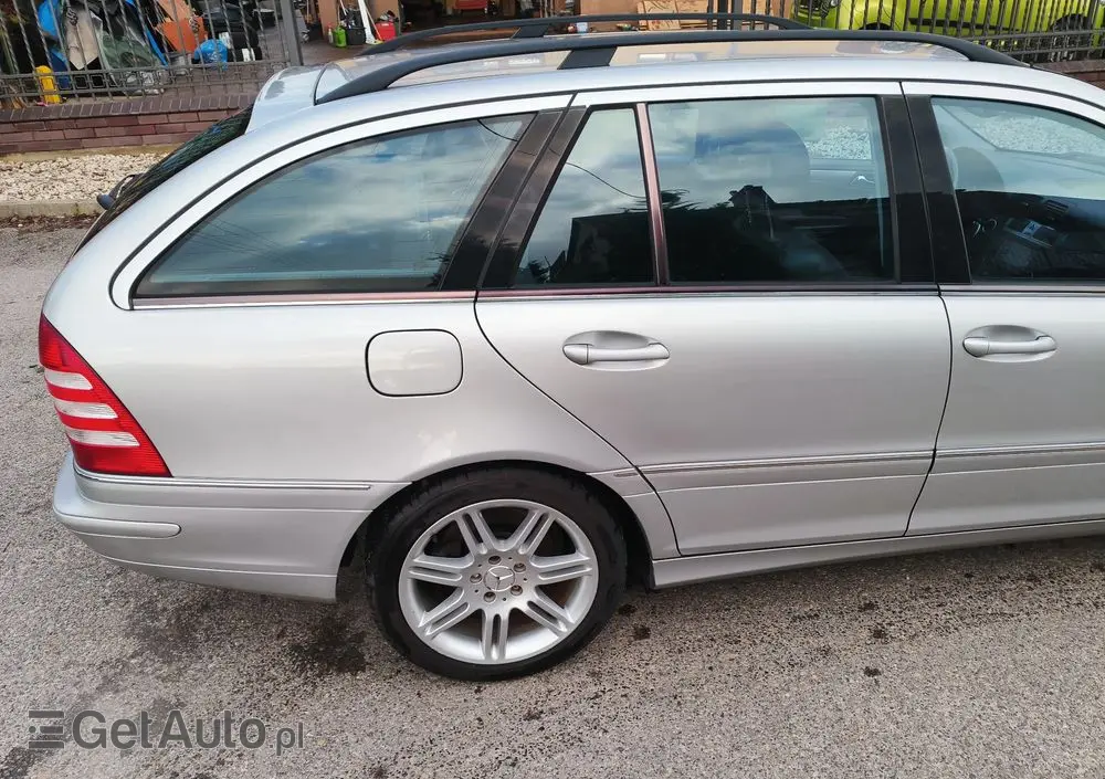 MERCEDES-BENZ Klasa C 320 4Matic Avantgarde Sport Edition