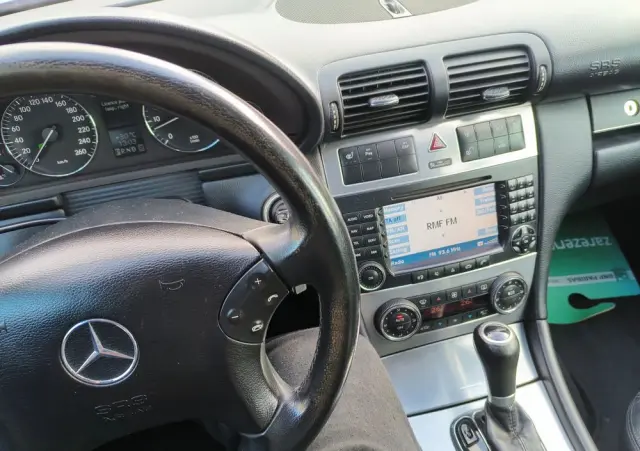 MERCEDES-BENZ Klasa C 320 4Matic Avantgarde Sport Edition