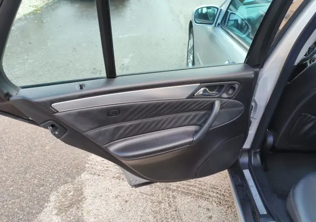 MERCEDES-BENZ Klasa C 320 4Matic Avantgarde Sport Edition