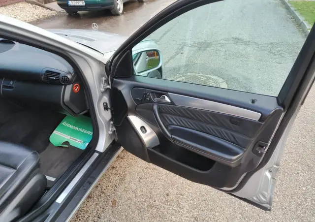 MERCEDES-BENZ Klasa C 320 4Matic Avantgarde Sport Edition