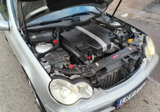 MERCEDES-BENZ Klasa C 320 4Matic Avantgarde Sport Edition