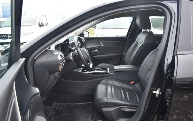 CITROËN C5X 1.6 PureTech Shine EAT8