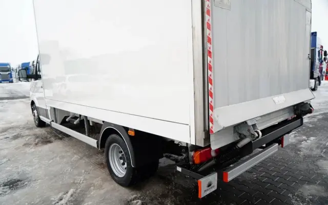 VOLKSWAGEN CRAFTER / KONTENER / WINDA DHOLLANDIA / 2019 ROK / BLIŹNIAK / 3 MIEJSCA / 