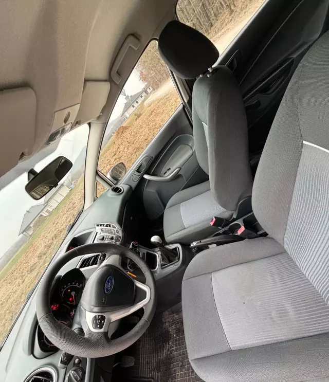 FORD Fiesta 1.4 (71 KM) 5d Automatic